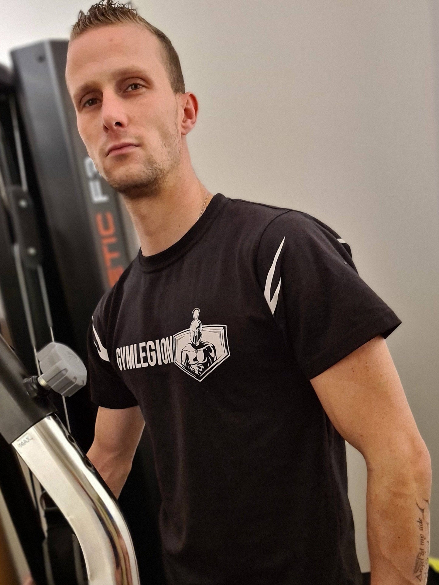 Regular T-shirt - Gymlegion